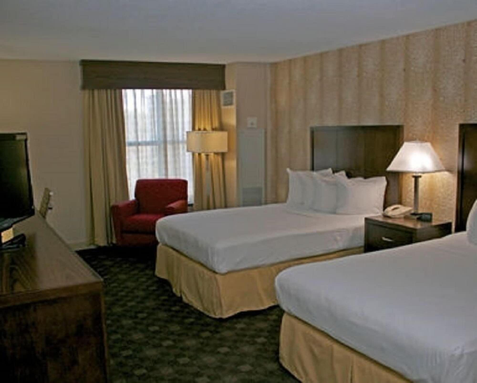 מלון Doubletree By Hilton Norfolk Airport מראה חיצוני תמונה