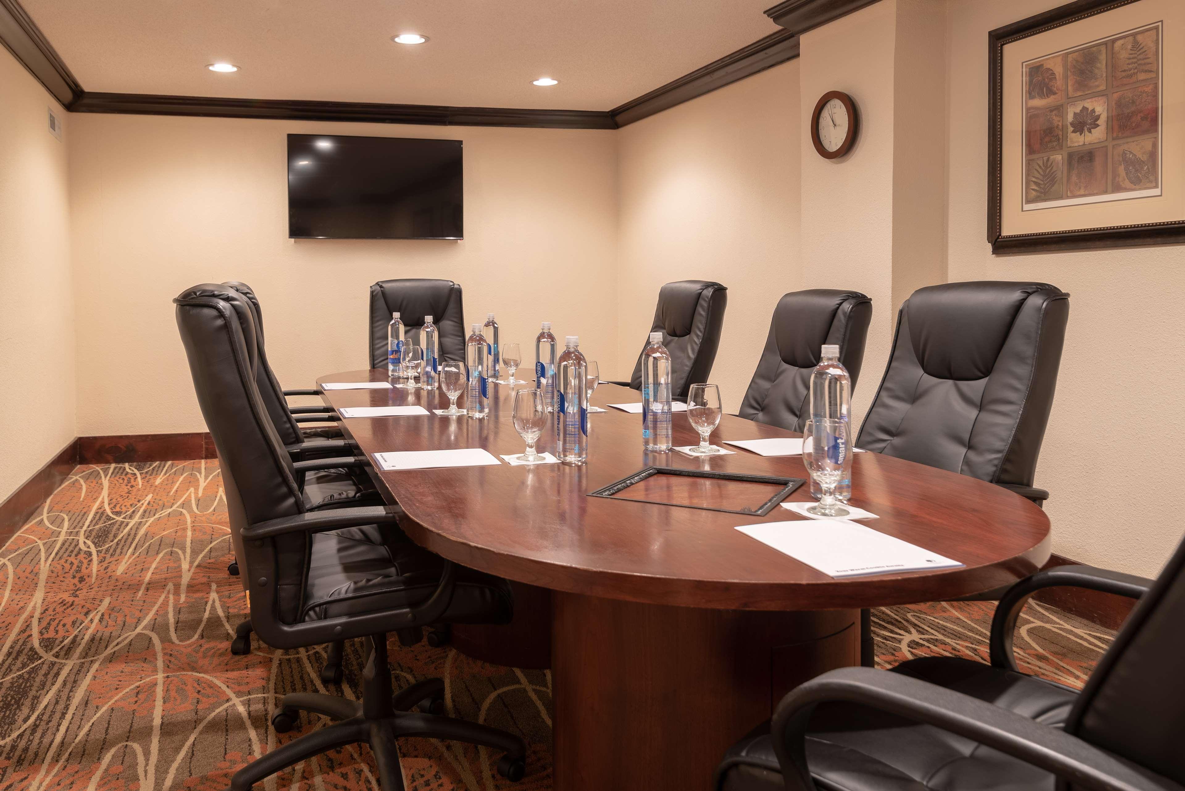 מלון Doubletree By Hilton Norfolk Airport מראה חיצוני תמונה