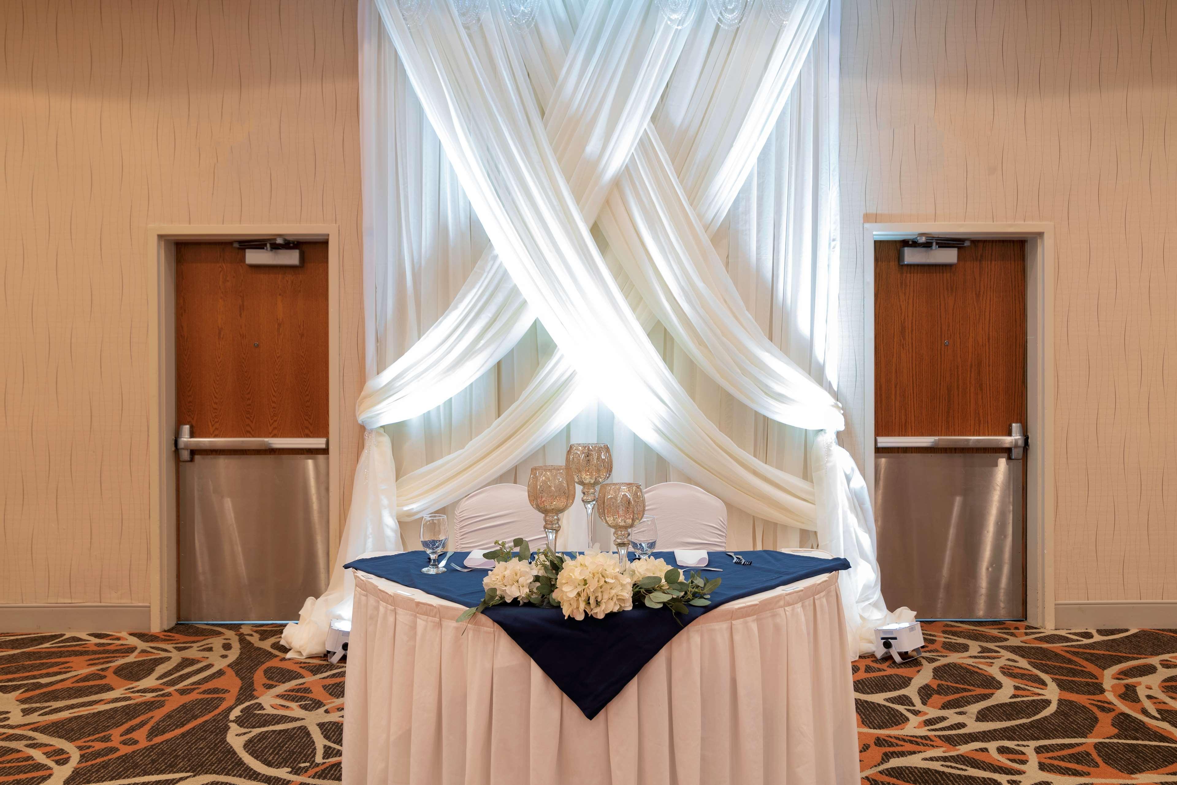 מלון Doubletree By Hilton Norfolk Airport מראה חיצוני תמונה