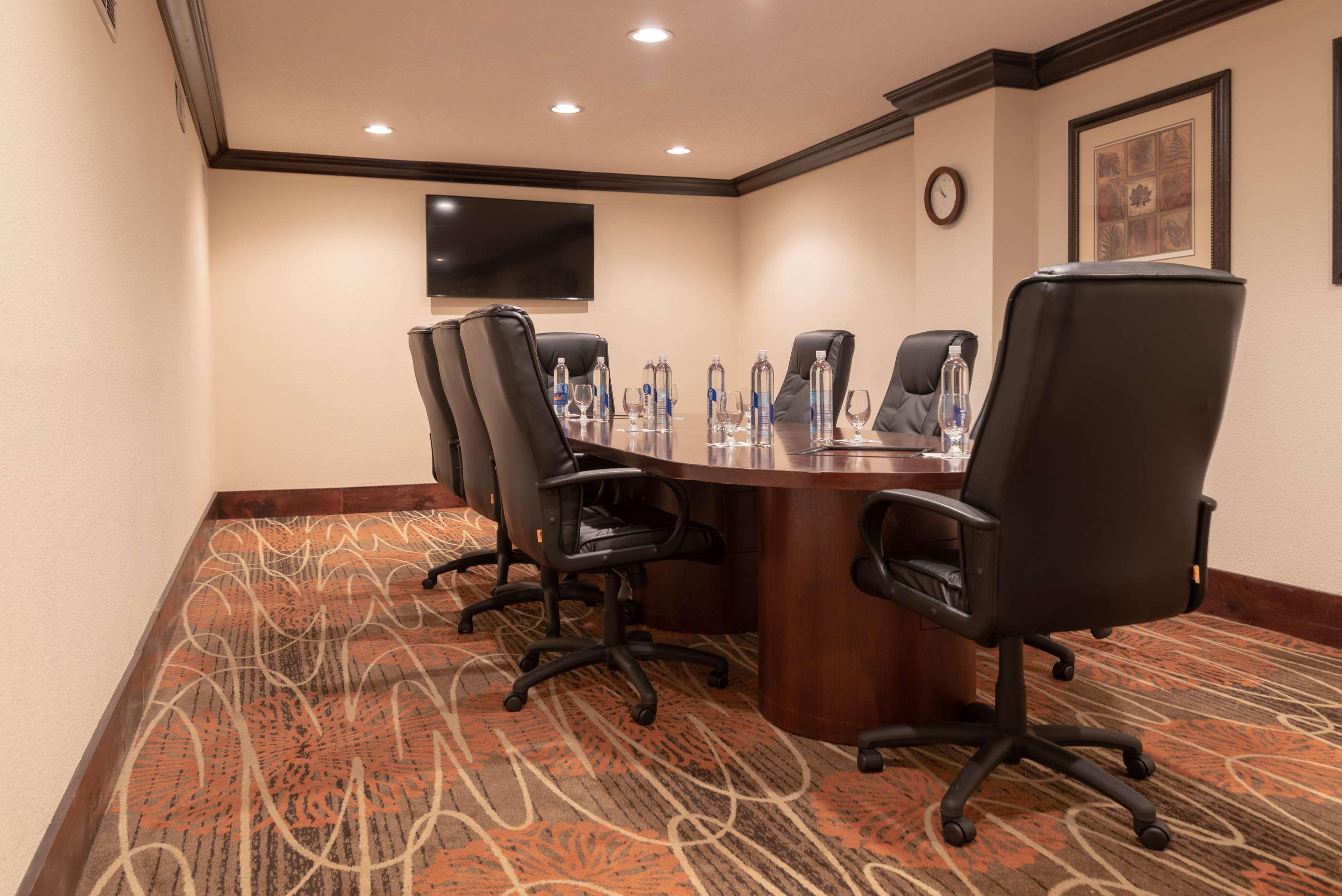 מלון Doubletree By Hilton Norfolk Airport מראה חיצוני תמונה