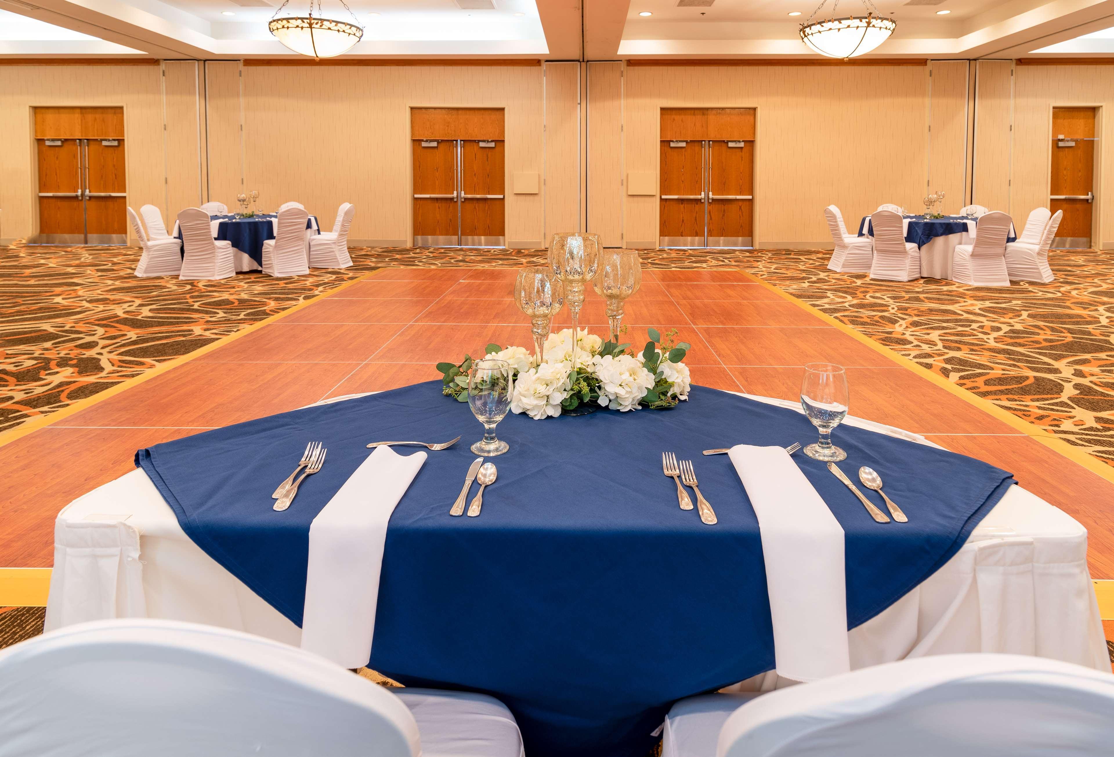 מלון Doubletree By Hilton Norfolk Airport מראה חיצוני תמונה