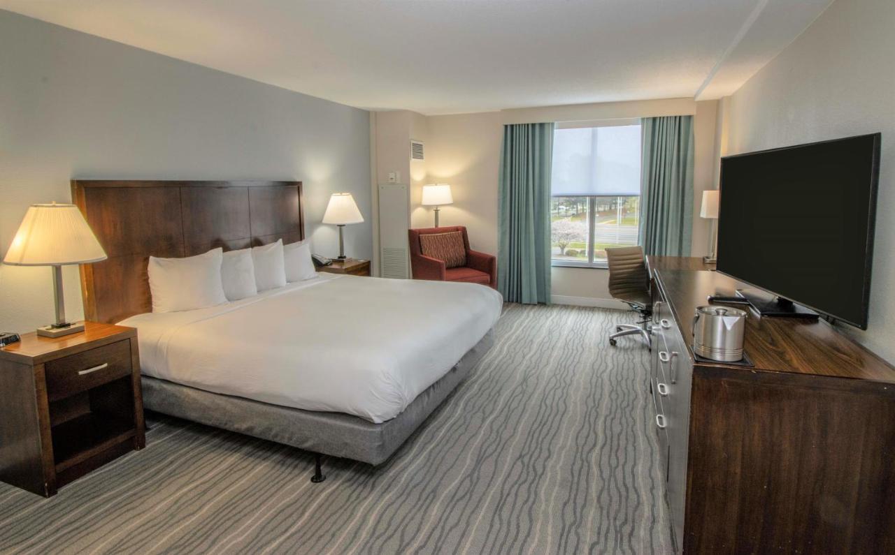 מלון Doubletree By Hilton Norfolk Airport מראה חיצוני תמונה