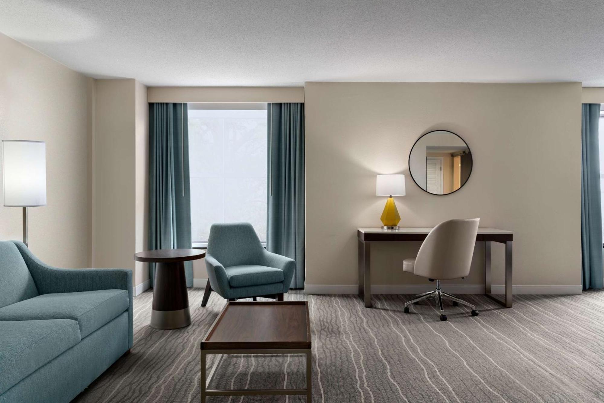 מלון Doubletree By Hilton Norfolk Airport מראה חיצוני תמונה