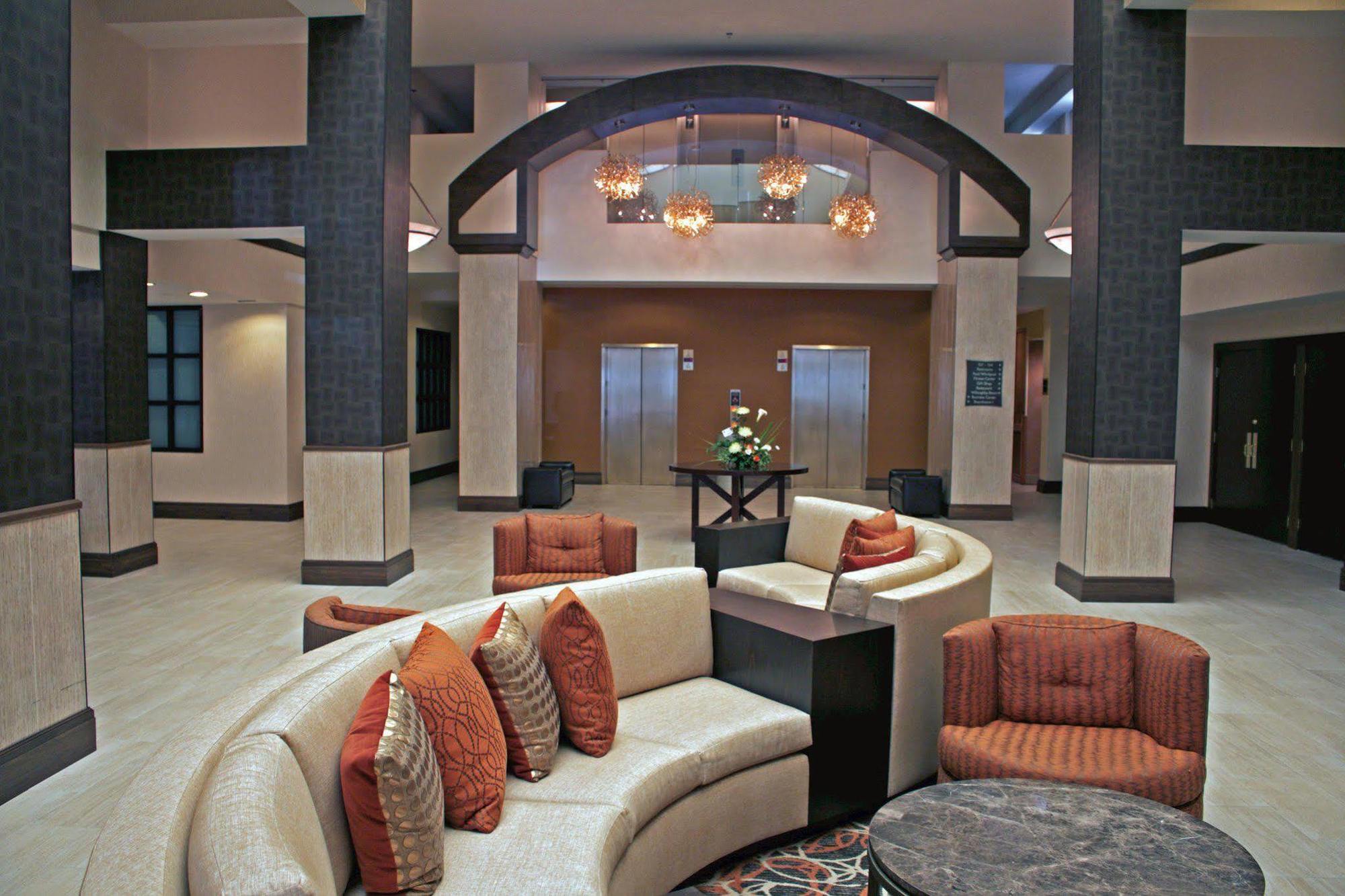 מלון Doubletree By Hilton Norfolk Airport מראה חיצוני תמונה